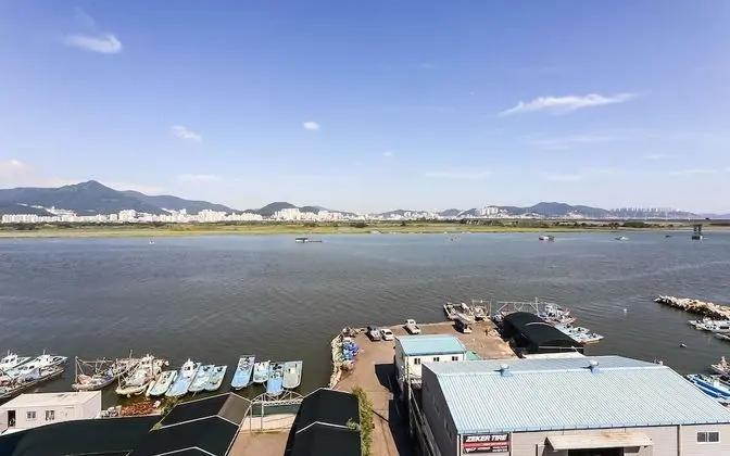 Oda (Ocean View Deluxe Room A-Middle Floor)