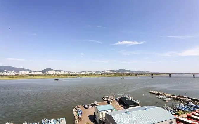 Oda (Ocean View Deluxe Room A-Middle Floor)