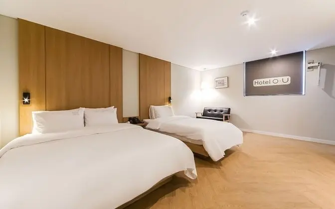 Oda (Deluxe Twin B (Free Breakfast Netflix)