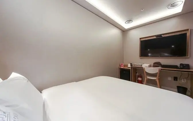 Oda (Standard A (Free Breakfast Netflix Av)