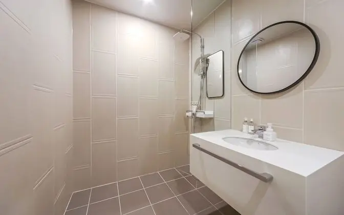 Oda (Standard A (Free Breakfast Netflix Av)