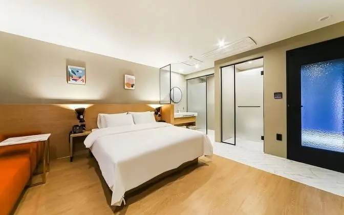 Oda (Standard B (Free Breakfast Netflix Av)