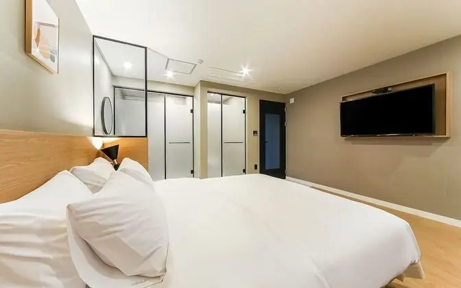 Oda (Standard B (Free Breakfast Netflix Av)