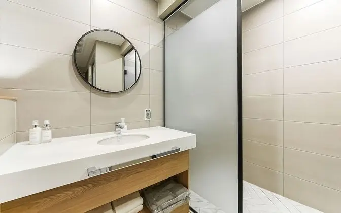 Oda (Standard B (Free Breakfast Netflix Av)