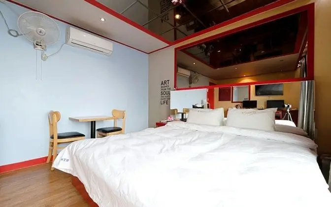 Oda (Special room (Netflix viewing availab)