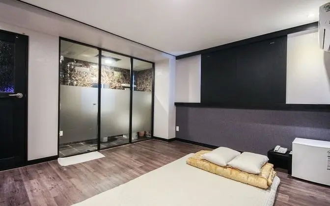 Oda (Ondol Room)