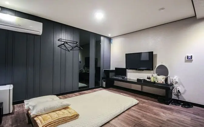 Oda (Ondol Room)