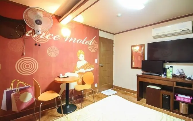 Oda (Special Room)