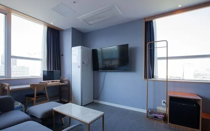 Oda (Family Twin (Breakfast free Netflix +)