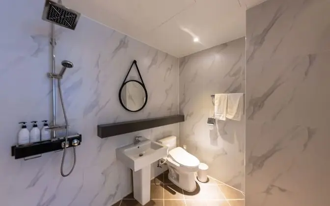 Oda (Standard B (Breakfast provided free u)