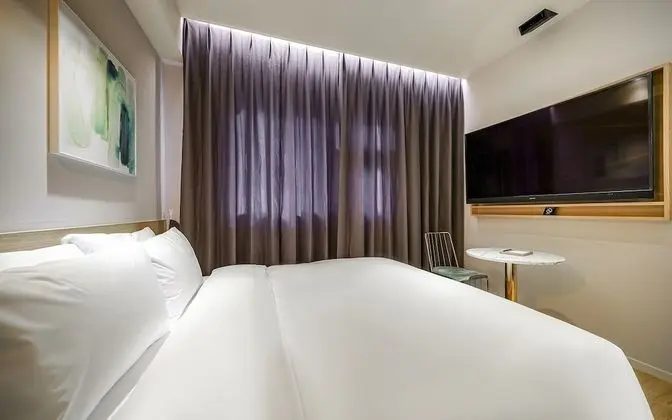 Oda (Standard B (Free Netflix + Free Break)