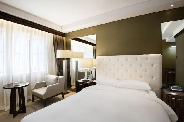 High Deluxe Double Room