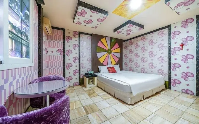 Oda (Semi-Special Room)