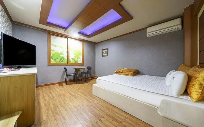 Oda (Special Room)