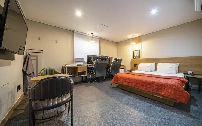 Oda (Premium high-end 2PC (CPU Ryzen 5 360)