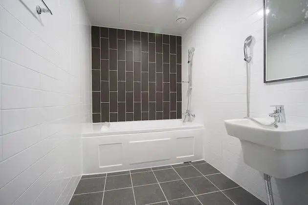 Oda (Premium Twin (Free Netflix Twin Bed ")