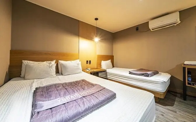 Oda (Premium Twin (Free Netflix Twin Bed ")