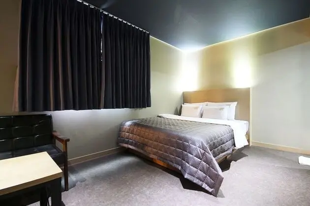 Oda (VIP twin (pre-parking available TV ba)