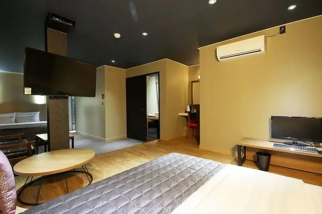 Oda (VIP twin (pre-parking available TV ba)