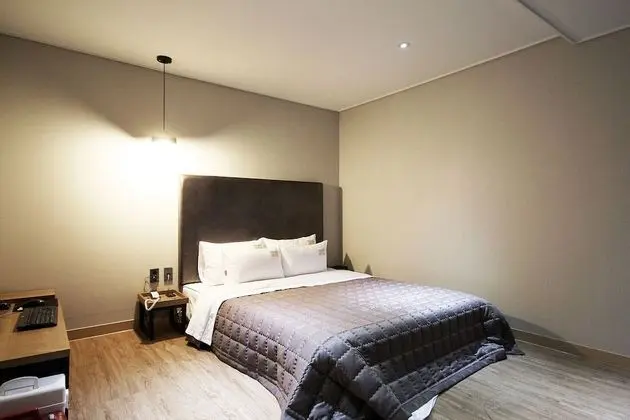 Oda (VIP twin (pre-parking available TV ba)