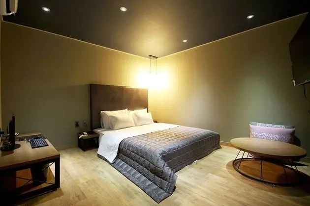 Oda (VIP twin (pre-parking available TV ba)