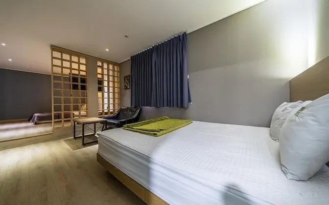 Oda (VIP twin (pre-parking available TV ba)