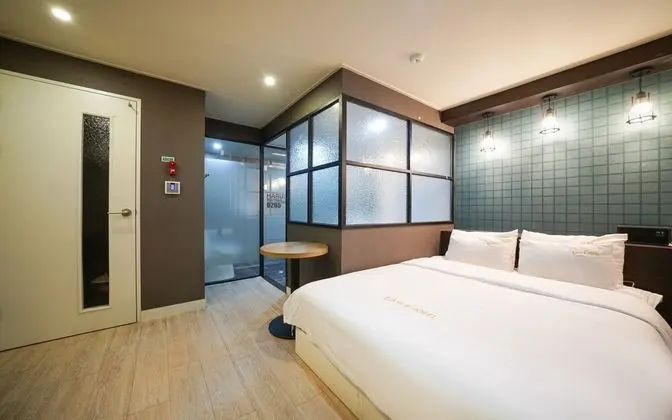 Oda (Deluxe Gold (Netflix available))