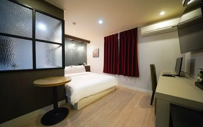 Oda (Deluxe Gold (Netflix available))