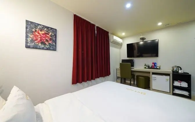 Oda (Deluxe Gold (Netflix available))