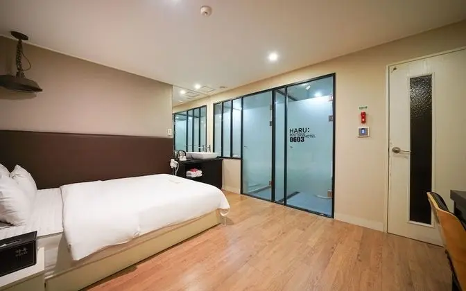 Oda (Deluxe Gold (Netflix available))