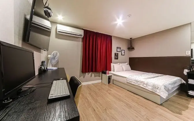 Oda (Deluxe Gold (Netflix available))