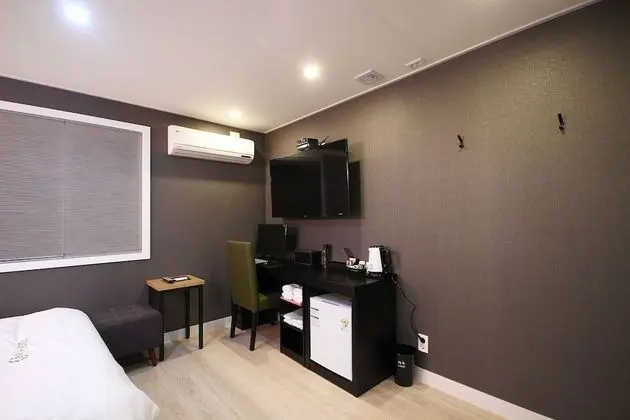 Oda (Deluxe Gold (Netflix available))