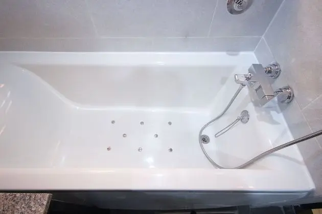 Oda (Deluxe Gold (Netflix available))