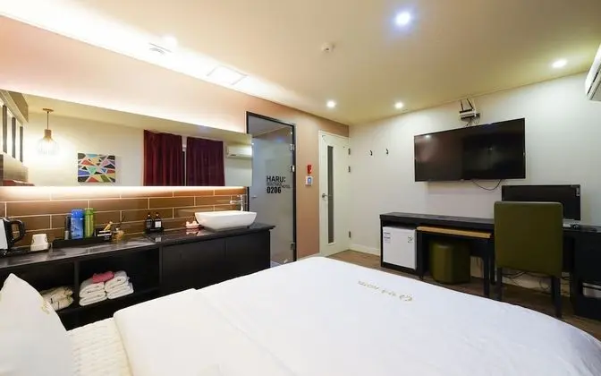 Oda (Deluxe (Netflix Available))