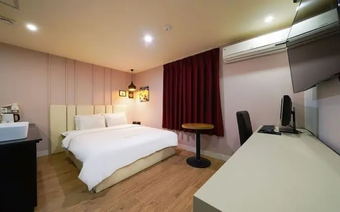 Oda (Deluxe (Netflix Available))