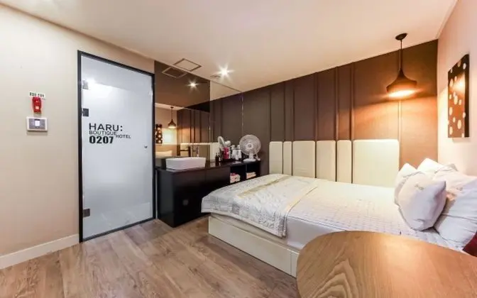 Oda (Deluxe (Netflix Available))