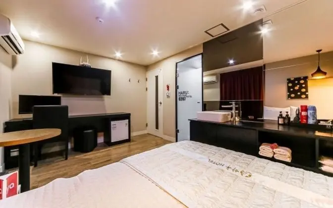 Oda (Deluxe (Netflix Available))