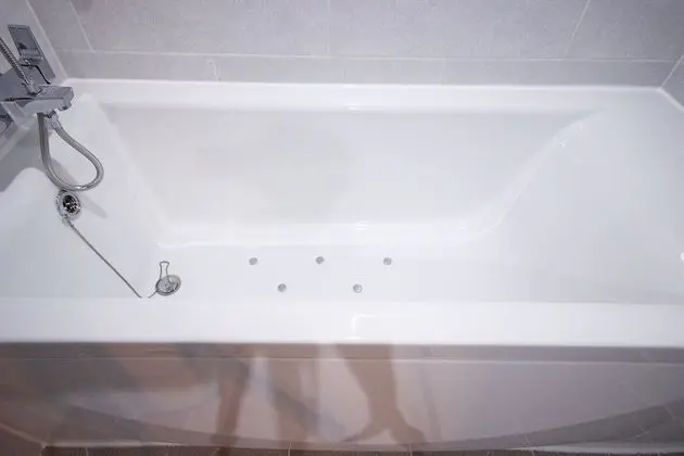 Oda (Deluxe (Netflix Available))