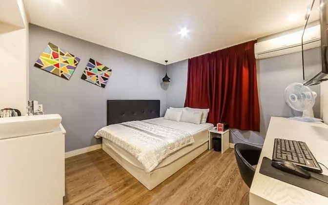 Oda (Mini Room (Standard/Netflix available)