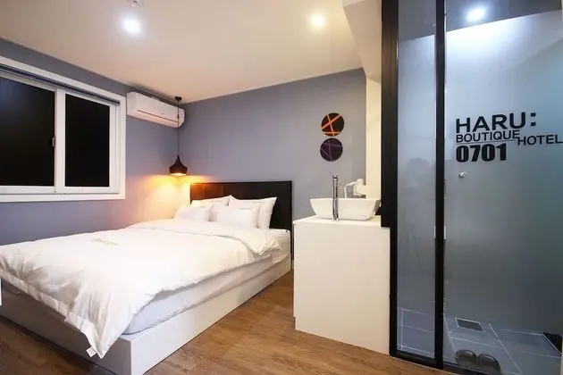 Oda (Mini Room (Standard/Netflix available)