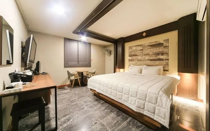 Oda (Semi-special Room)