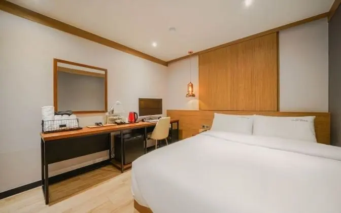 Oda (24 Hours (PC Random Assignment))