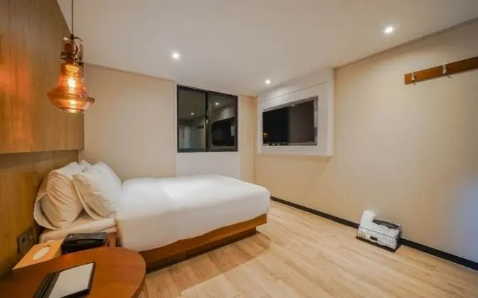 Oda (24 Hours (PC Random Assignment))