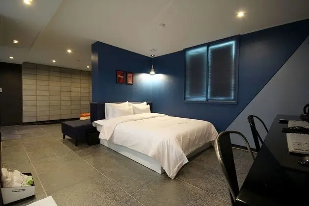 Oda (Group Room with 2 Double Bed (Netflix)