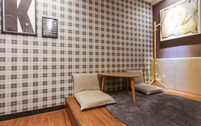 Oda (Japanese-style room (1 PC + Netflix f)