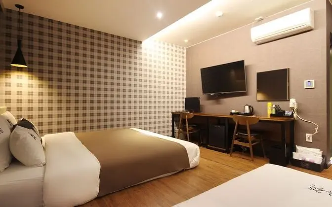 Oda (Twin (Free Netflix))