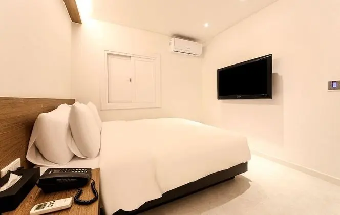 Deluxe Double Room (Parking available)