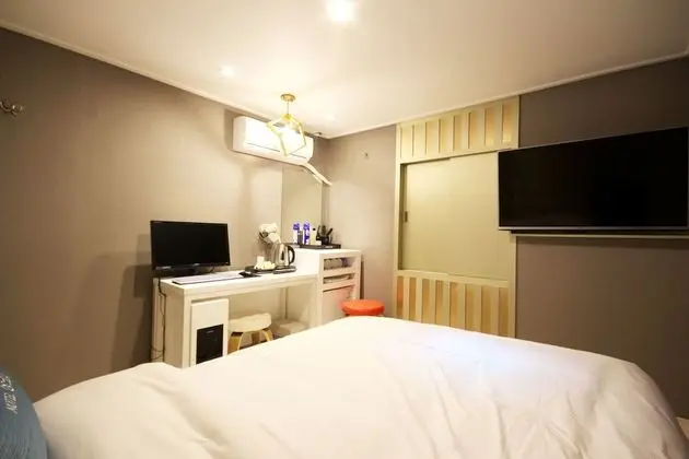 Oda (Standard room-Parking available (driv)