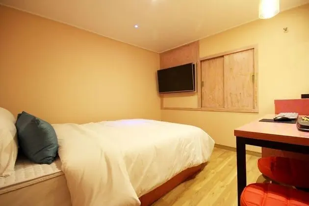 Oda (Standard room-Parking available (driv)