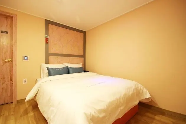 Oda (Standard room-Parking available (driv)